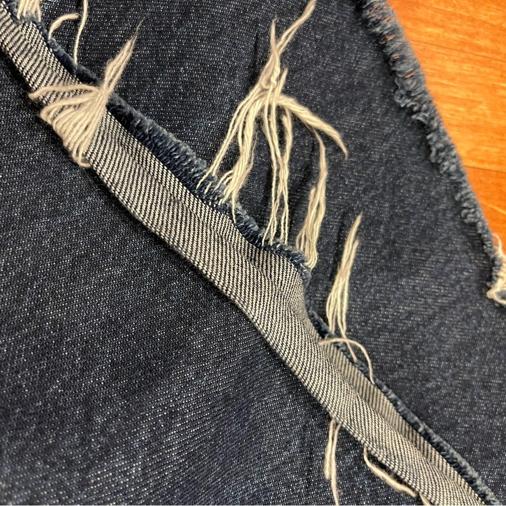 Re\Done- 70s Bell Bottom Heritage Wash Denim Jeans in Size 30. - Picture 4 of 8